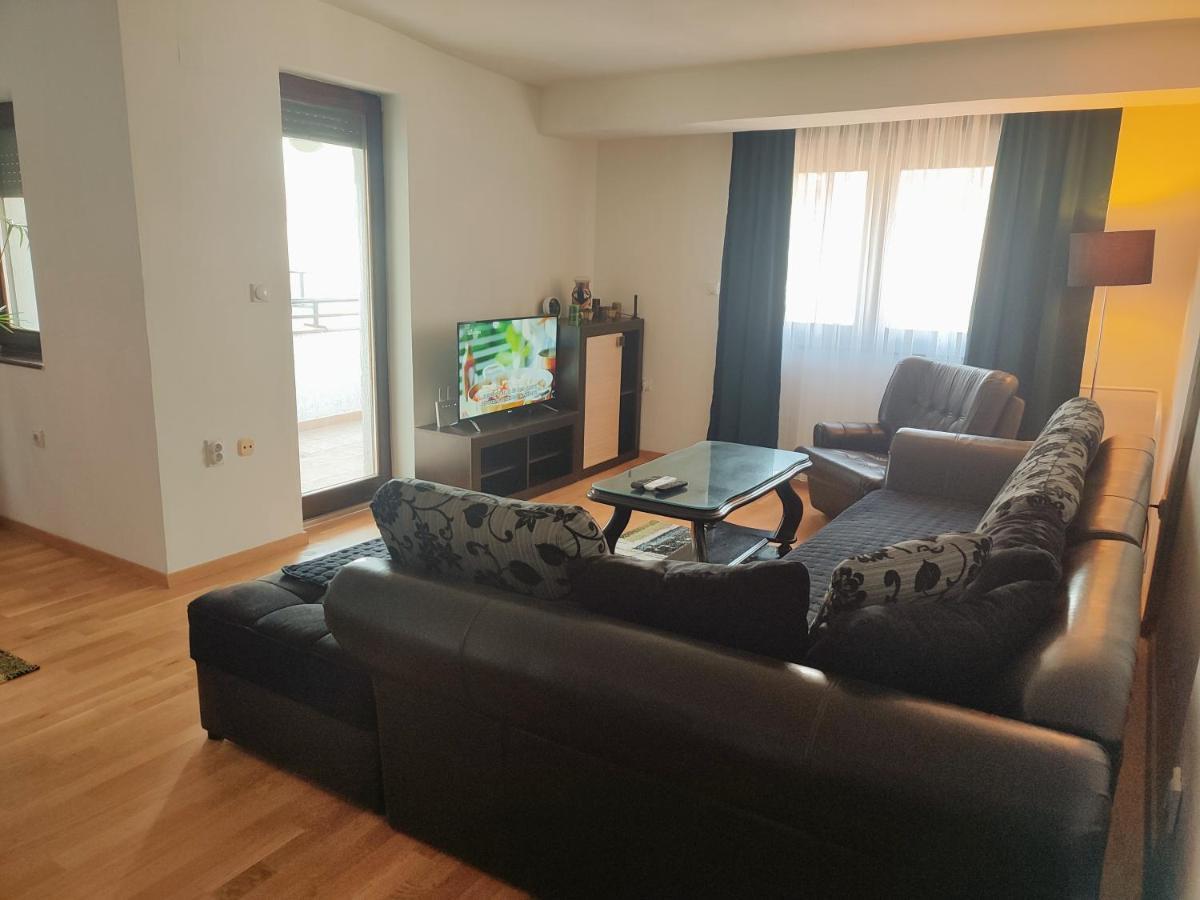 Antoni Apartment スコピエ エクステリア 写真
