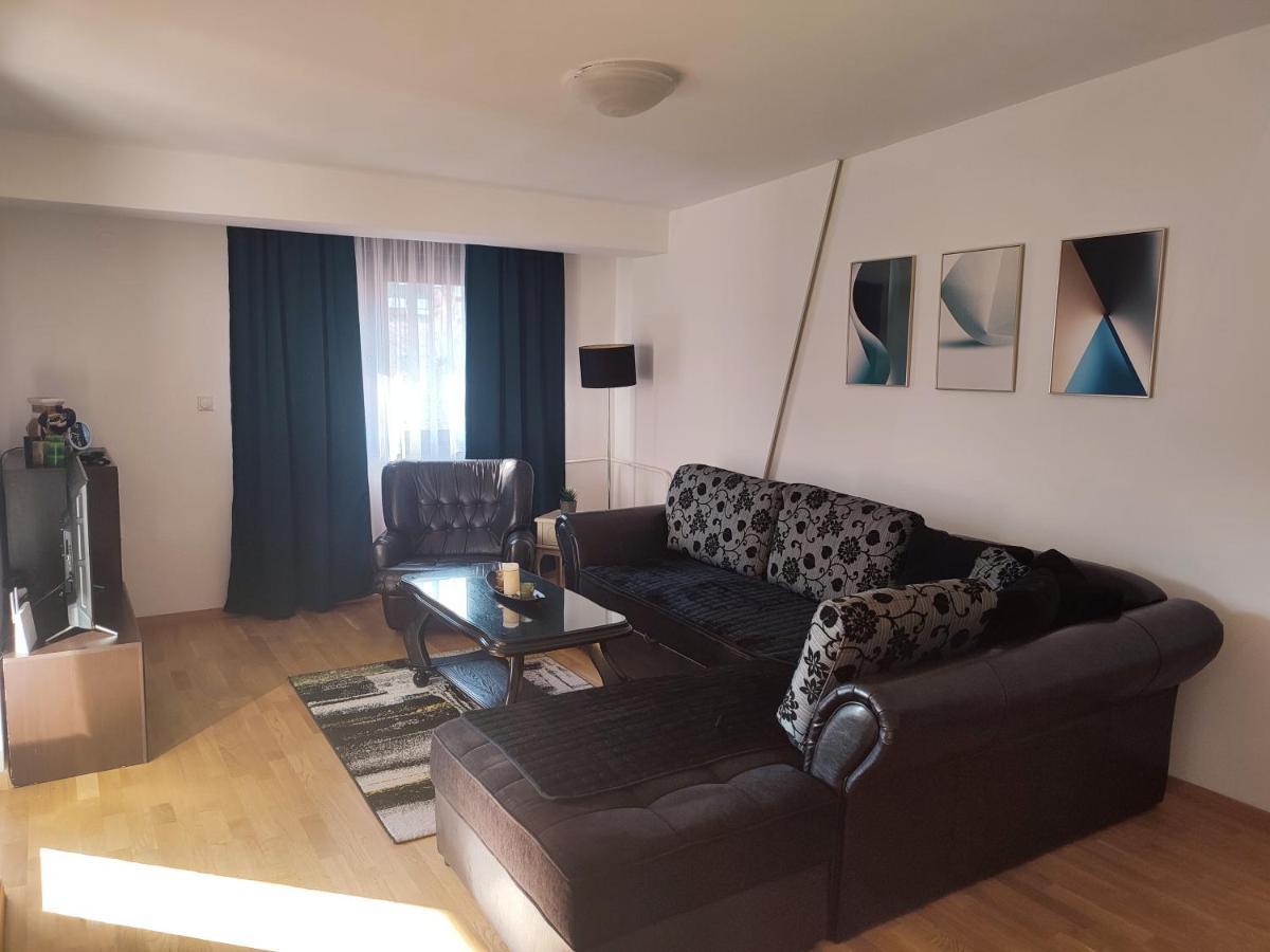 Antoni Apartment スコピエ エクステリア 写真