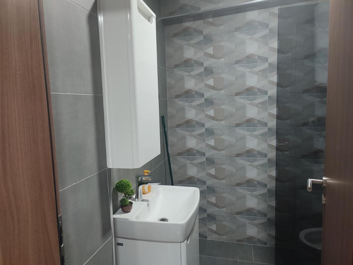 Antoni Apartment スコピエ エクステリア 写真